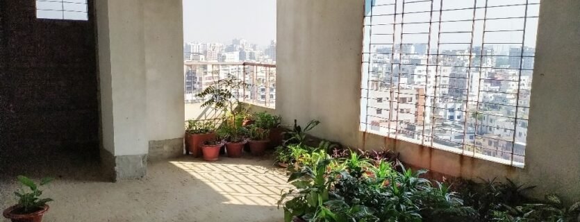 SPACIOUS 2950 SFT APARTMENT FOR SALE AT DHANMONDI